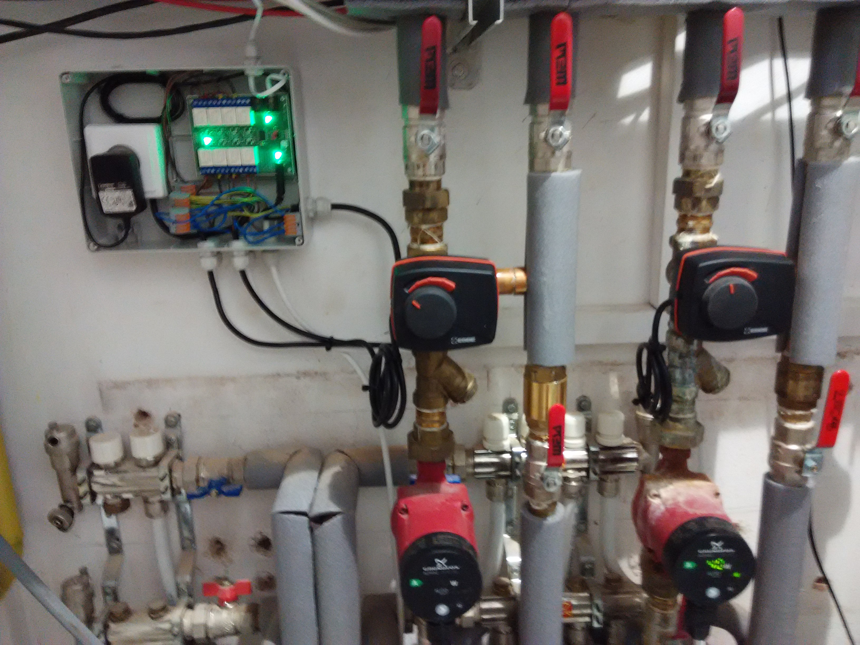Extension board controller connected to three-way digital valves